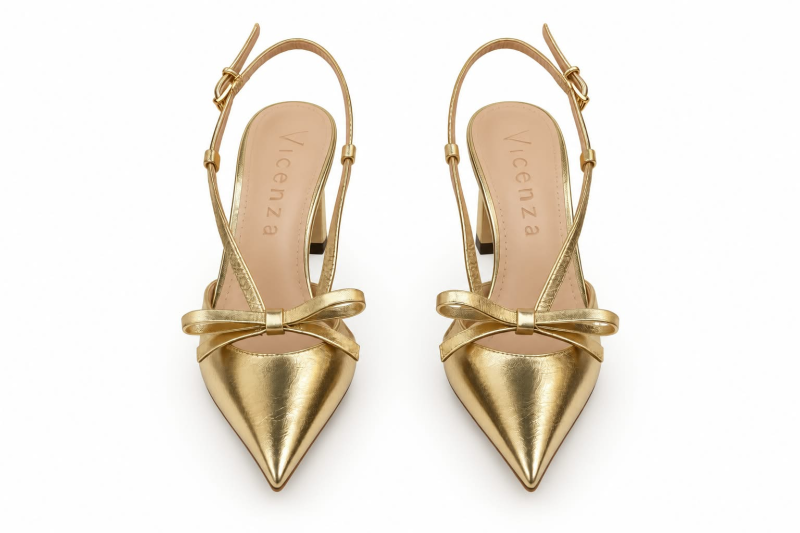 Chanel Couro Metal Ouro Light/Bico Fino 